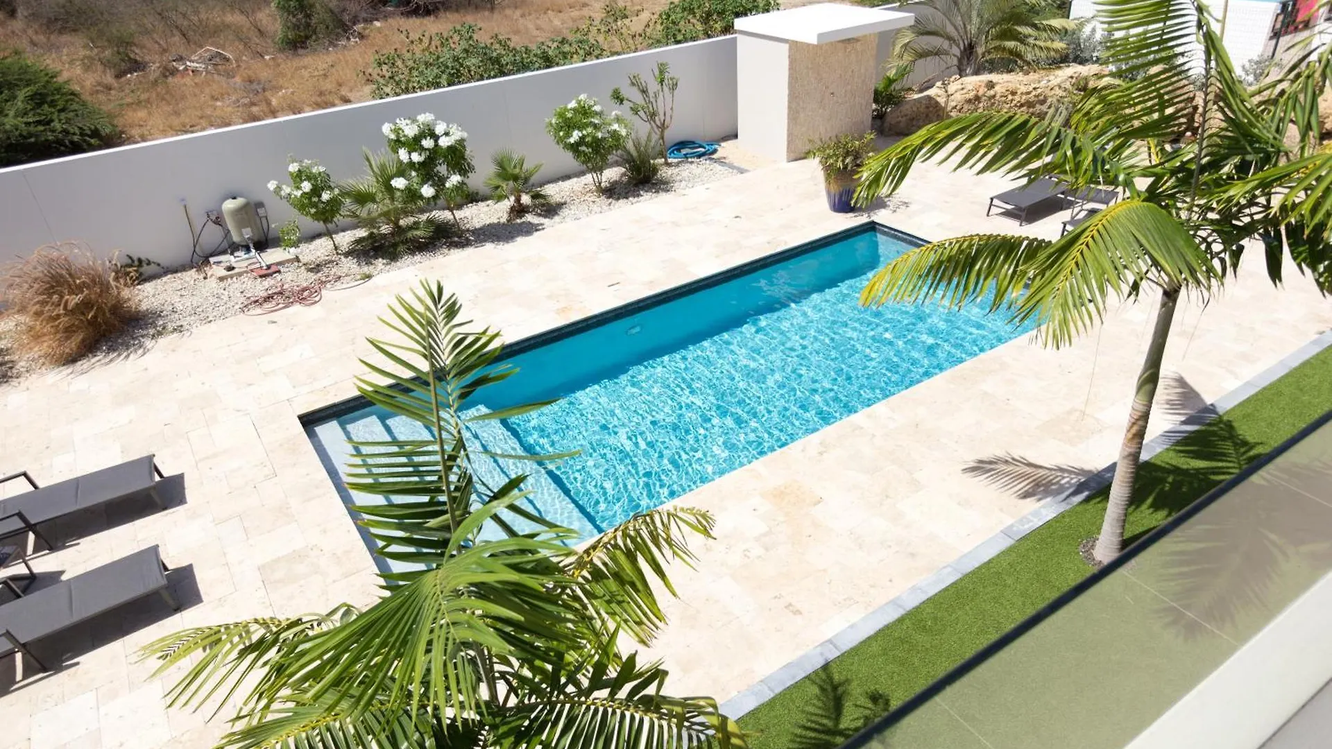 Goudhaen Luxury Private Apartments Jan Thiel Beach