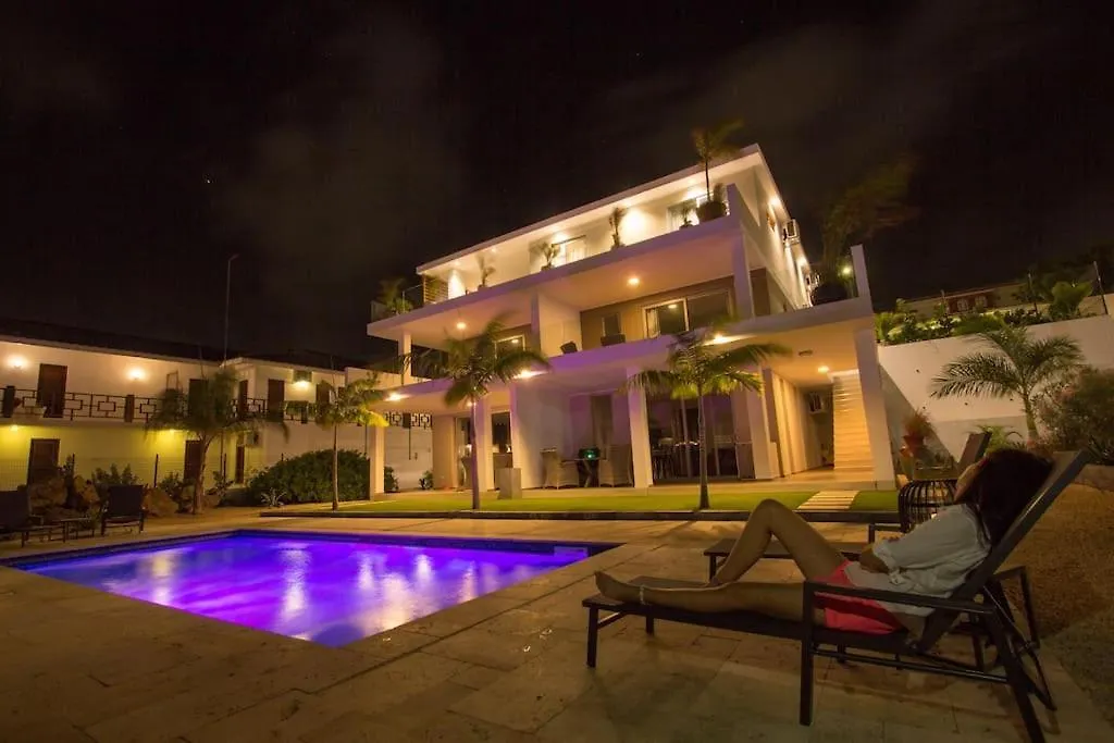Goudhaen Luxury Private Apartments Jan Thiel Beach Curaçao