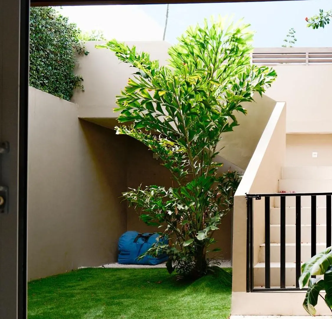 Goudhaen Luxury Private Apartments Jan Thiel Beach