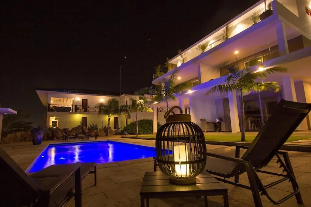 Goudhaen Luxury Private Apartments Jan Thiel Beach