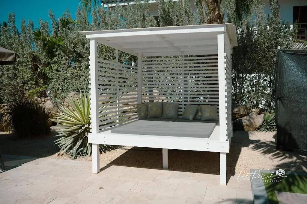 Goudhaen Luxury Private Apartments Jan Thiel Beach