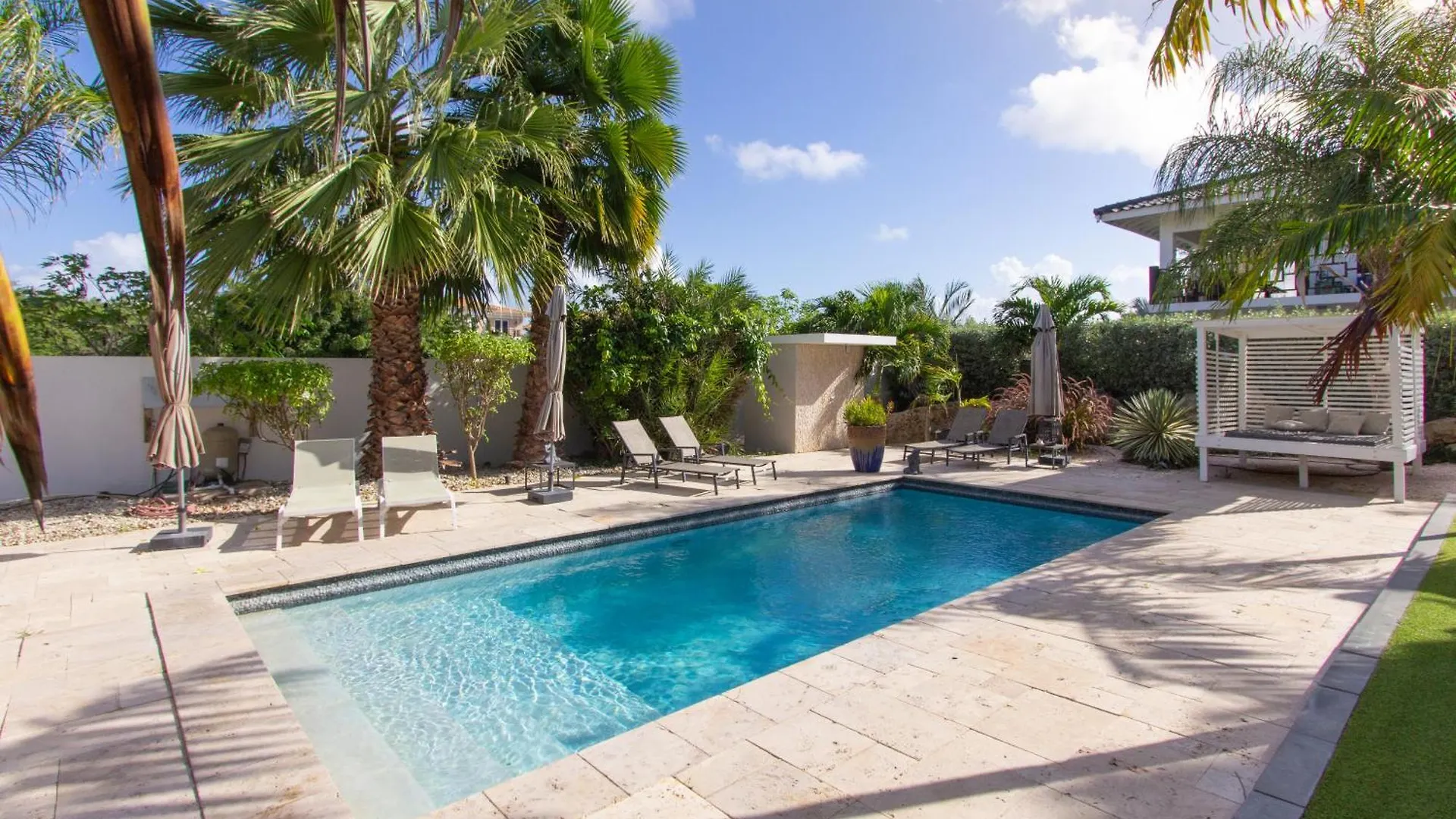 Goudhaen Luxury Private Apartments Jan Thiel Beach Curacao
