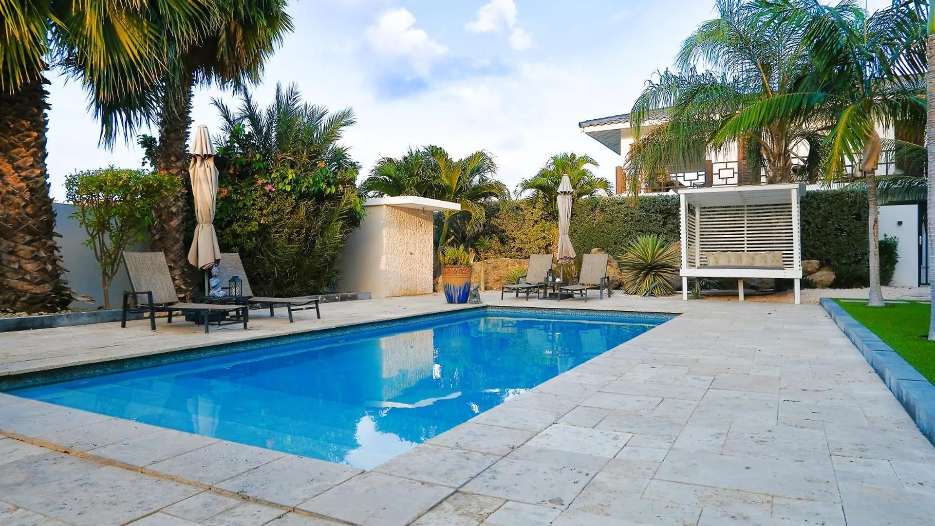 Goudhaen Luxury Private Apartments Jan Thiel Beach 0*,